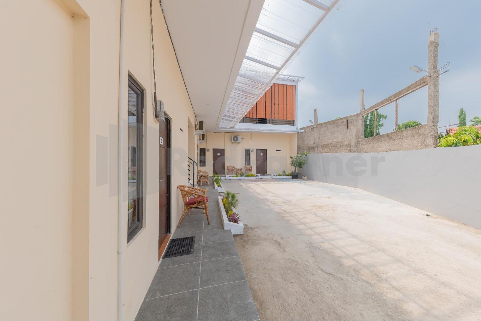 Rumah Panda Guesthouse Redpartner Tangkil  المظهر الخارجي الصورة
